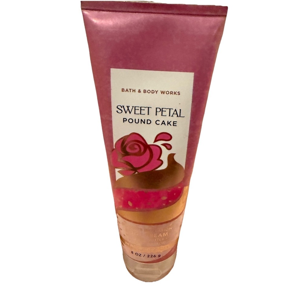 BATH & BODY WORKS SWEET PETAL POUND CAKE MOISTURE ULTRA SHEA BODY CREAM 8 oz